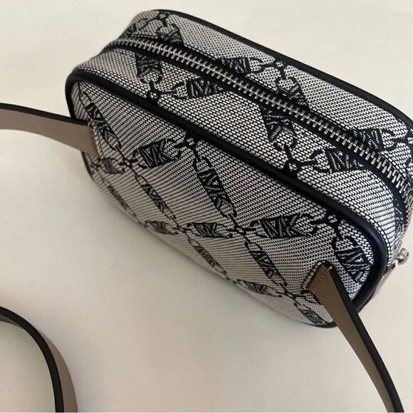 MICHAEL KORS WOMENS LOGO JACQUARD BELT BAG BLACKLT CREAMSILVER - Picture 8 of 14